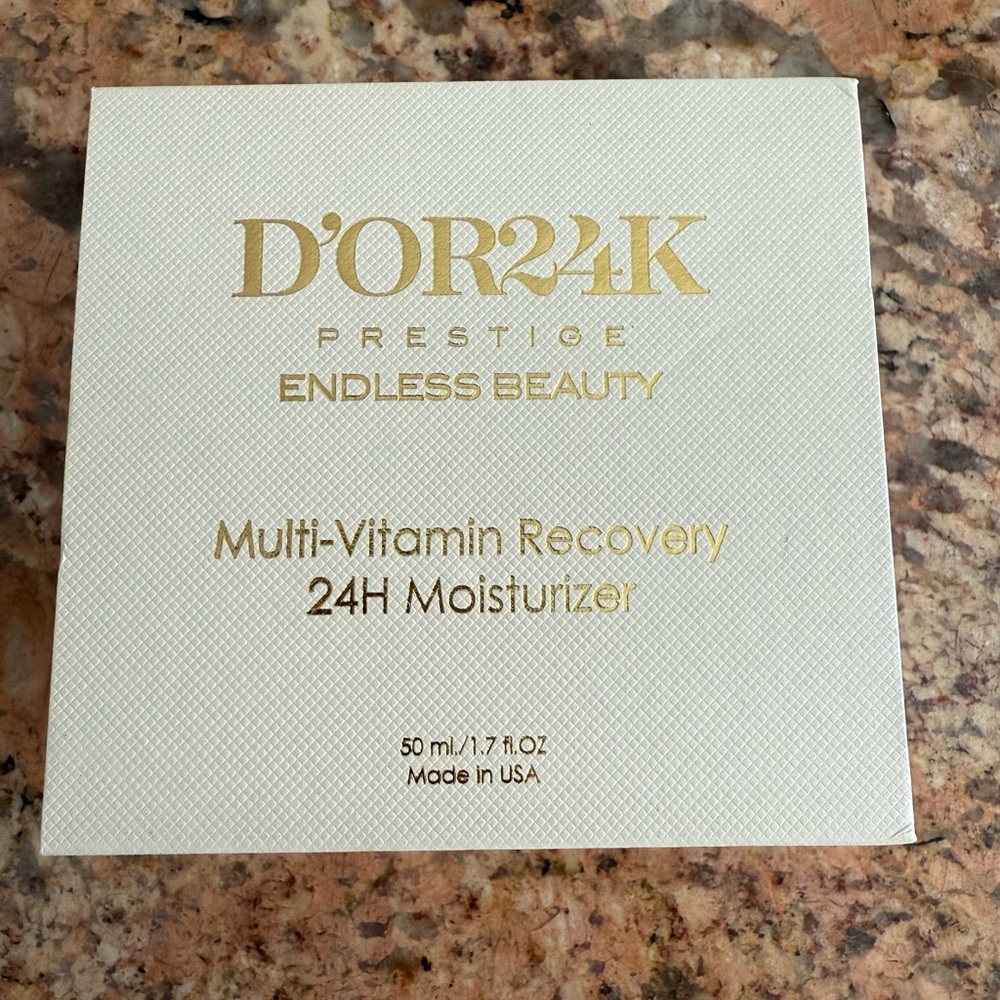 D’Or 24K Prestige Endless Beauty Multi-Vitamin Recovery 24H Moisturizer - 1.7oz